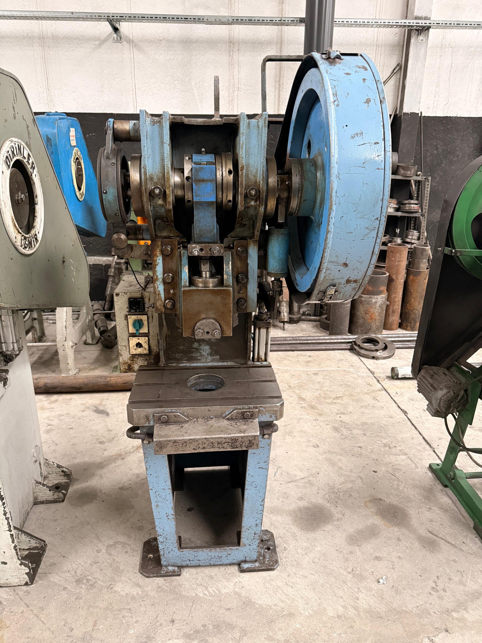 WhatsApp Image 2025-12-11 at 09.17.51 (1)