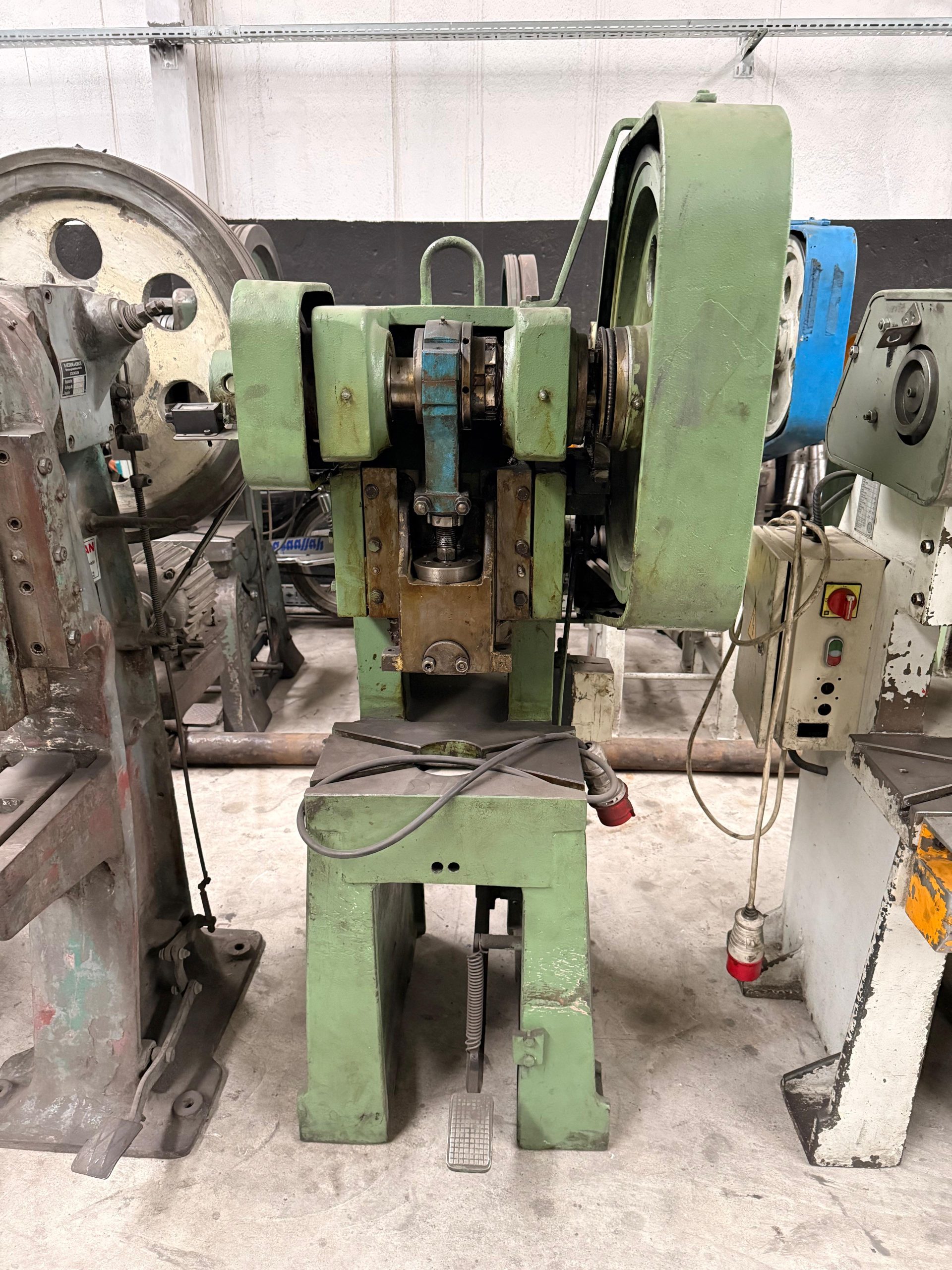 WhatsApp Image 2025-12-11 at 09.17.53 (1)