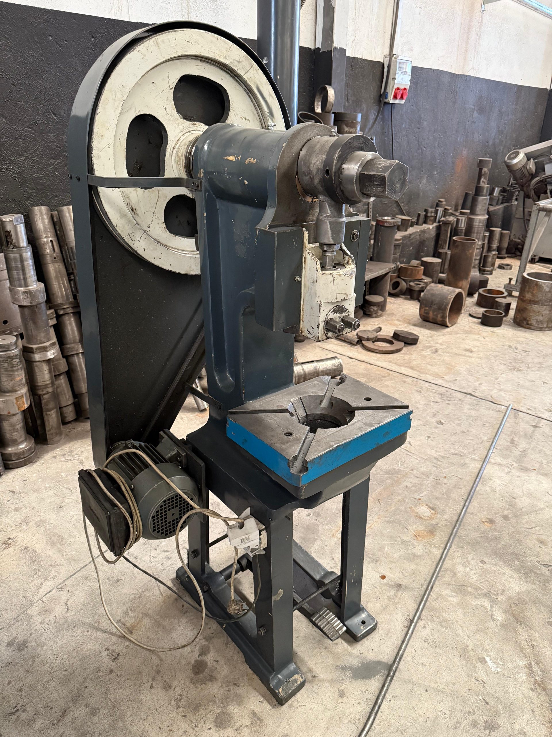 WhatsApp Image 2025-10-13 at 11.11.16 (4)