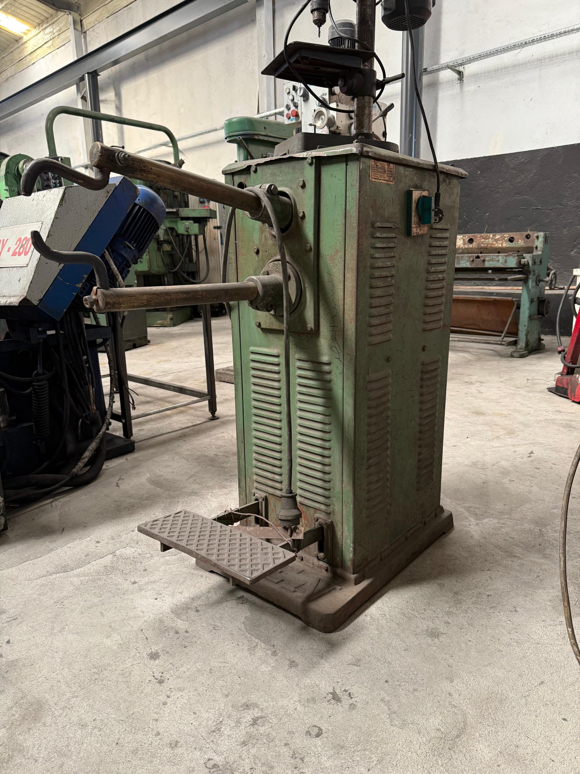 WhatsApp Image 2025-10-20 at 09.50.11